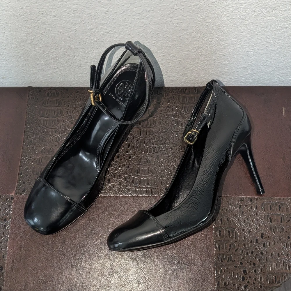 Tory Burch Layne Leather Black Pumps Size 9.5